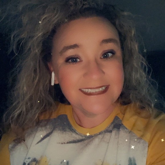 Meet your Posher, Tonya - Picture 2 of 4